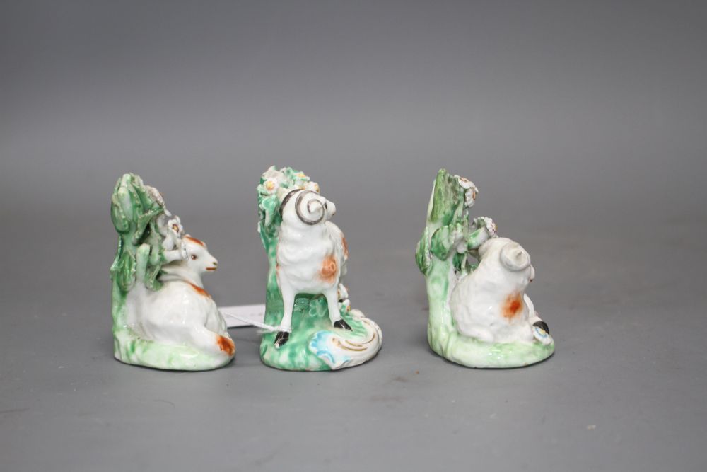 Three Derby figures of two rams and a ewe, late 18th century, H. 7 - 7.2cm